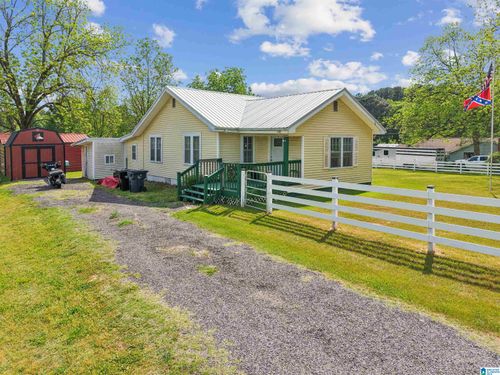 1401 Old Rock Creek Rd, BESSEMER, AL, 35023-8004 | Card Image