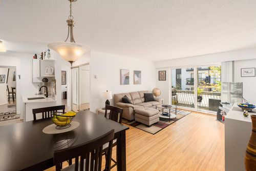 113-135 W 21st St, North Vancouver, BC, V7M1Z2 | Card Image