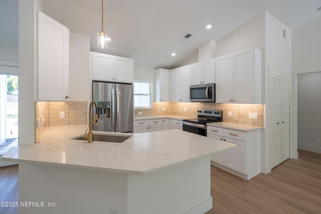 411 Royal Rd, House other with 4 bedrooms, 2 bathrooms and null parking in Saint Augustine FL | Image 14