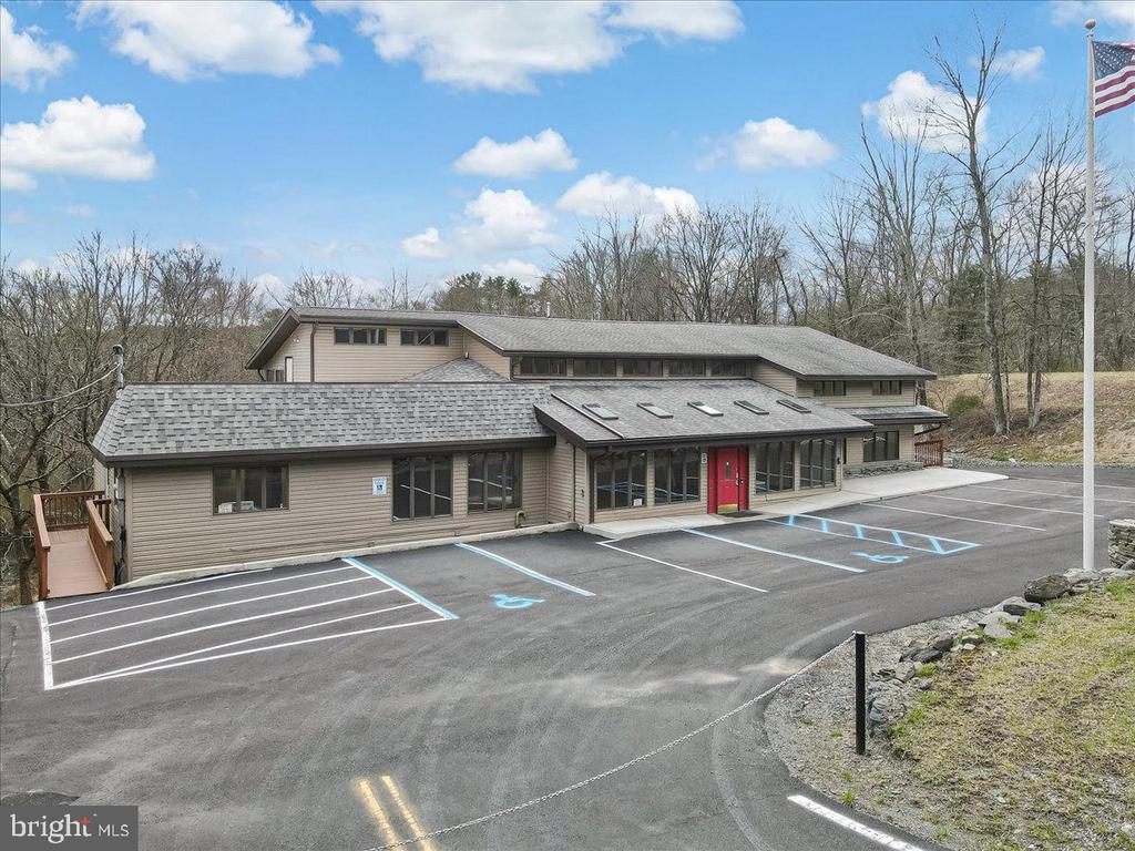 Commercial Sale in DINGMANS FERRY