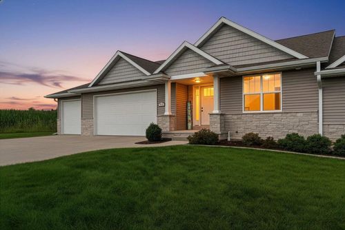 911 Barronwood Drive, GREEN BAY, WI, 54311 | Card Image