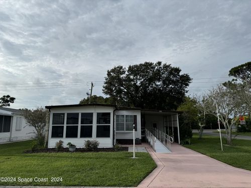 527 Egret Circle, Barefoot Bay, FL, 32976 | Card Image