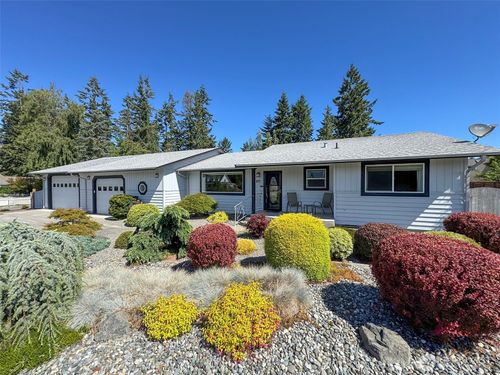 871 Medsker Rd, Sequim, WA, 98382-9386 | Card Image