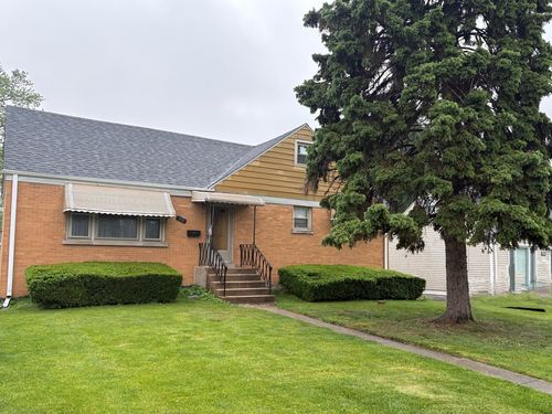 3106 Martin Ave, Melrose Park, IL, 60164-1055 | Card Image