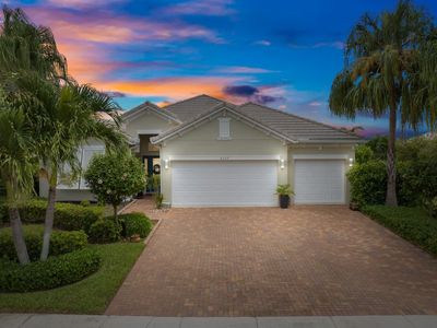 6350 Caicos Court, House other with 3 bedrooms, 3 bathrooms and null parking in Vero Beach FL | Image 2