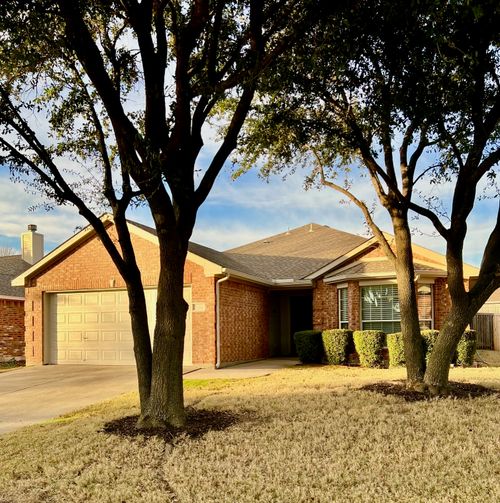 2516 Emerald Ln, McKinney, TX, 75071-3180 | Card Image