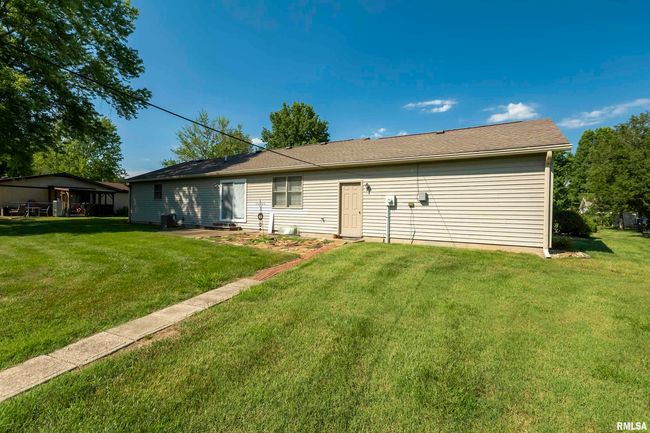 1202 S Hadfield St, House other with 3 bedrooms, 2 bathrooms and null parking in Marion IL | Image 19