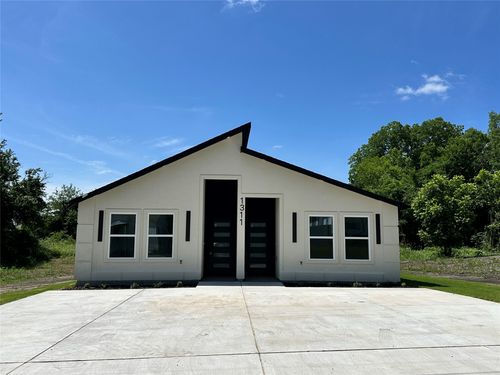 b-1311 Oneal St, Commerce, TX, 75428-2103 | Card Image