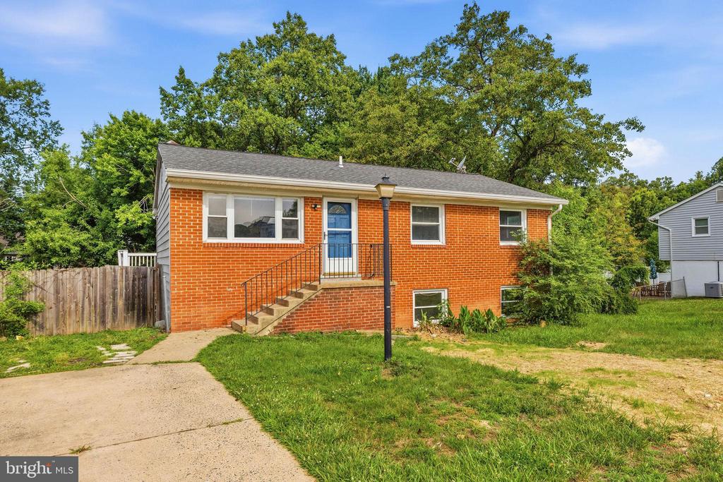 Residential Lease in WOODBRIDGE