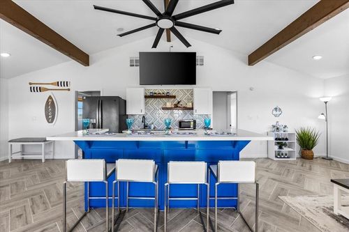 920 17th St, Port Bolivar, TX, 77650 | Card Image