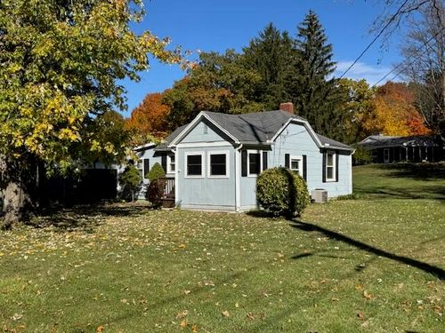 417 Clinton St, Jonesville, MI, 49250-1205 | Card Image