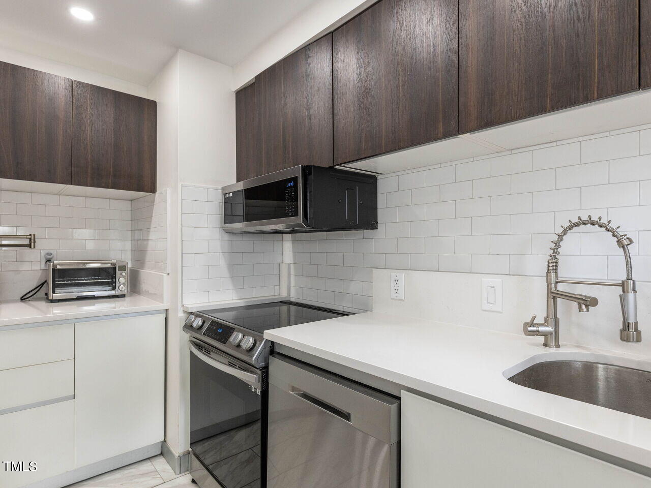 Smallwood Dr, Raleigh, NC 27605