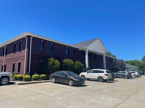 ste-b-298B Clear Sky Ct, Clarksville, TN, 37043-5685 | Card Image