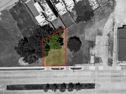 3131 Cedar Crest Blvd, Dallas, TX, 75203-2103 | Card Image