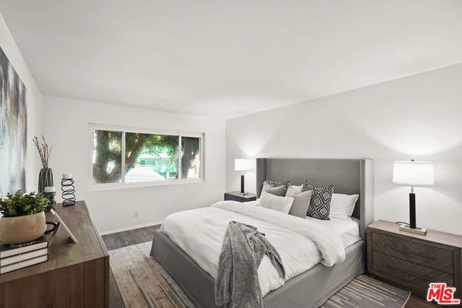 APT-114 - 1121 N Olive Dr, Condo with 1 bedrooms, 1 bathrooms and 1 parking in West Hollywood CA | Image 7