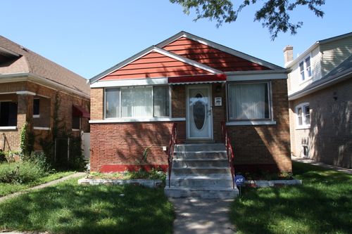 214 22nd Ave, Bellwood, IL, 60104-1604 | Card Image