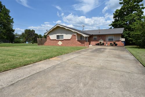 924 Cherokee St, Seminole, OK, 74868-3602 | Card Image