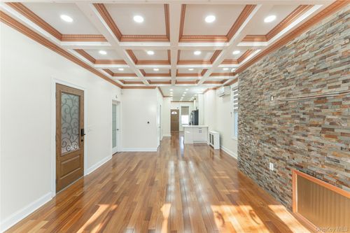 78 90th Ave, Woodhaven, NY, 11421 | Card Image