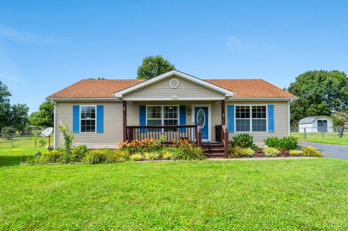 52 Meadow Ln, Hustonville, KY, 40437-9428 | Card Image