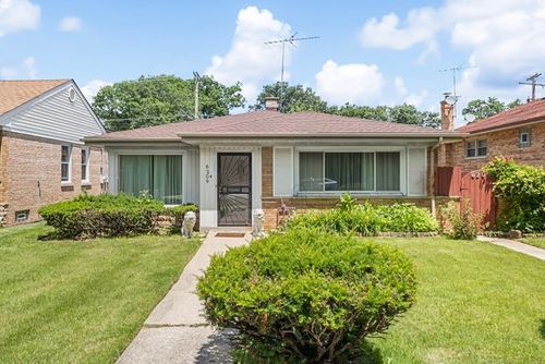 6209 N Caldwell Avenue, Chicago, IL, 60646 | Card Image