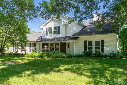 202 Dauphine Dr, Lake St Louis, MO, 63367-1928 | Card Image