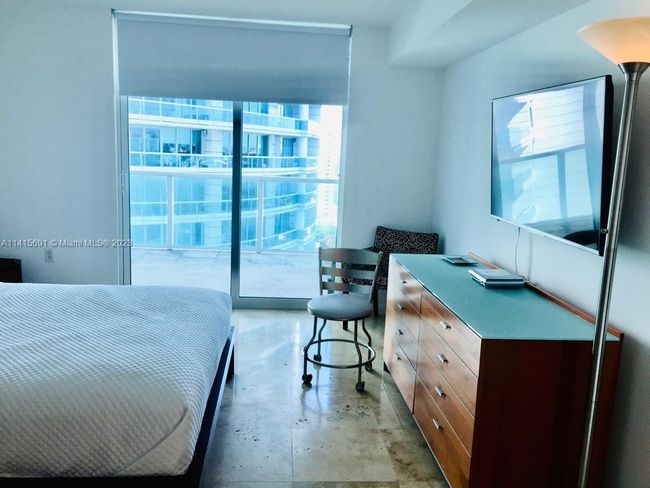 APT-2110 - 2101 Brickell Ave, Condo with 1 bedrooms, 1 bathrooms and null parking in Miami FL | Image 12