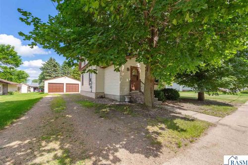 112 4th St S, Gaylord, MN, 55334-7718 | Card Image