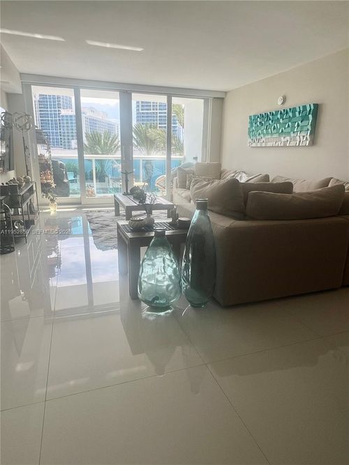 apt-5p-6770 Indian Creek Dr, Miami Beach, FL, 33141-5710 | Card Image