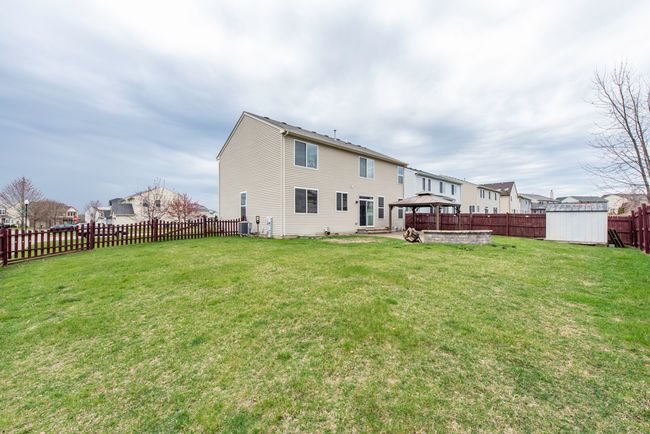 39251 Crofton Ln, House other with 4 bedrooms, 4 bathrooms and 2 parking in Beach Park IL | Image 35