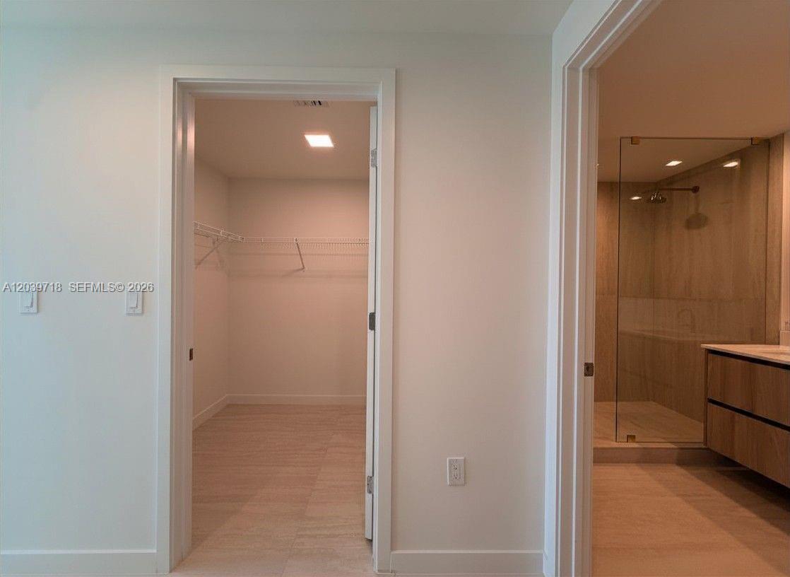 Residential Lease in Miami 2