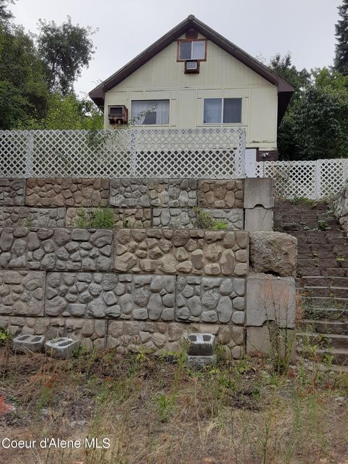 2212 Ora Ave, St. Maries, ID, 83861-1129 | Card Image