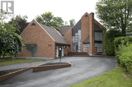 86 Mcneice St, Sault Ste. Marie, ON, P6A5V2 | Card Image