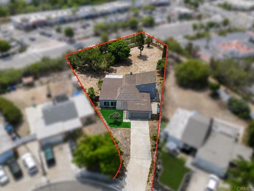 1965 Comanche St, Oceanside, CA, 92056-2956 | Card Image