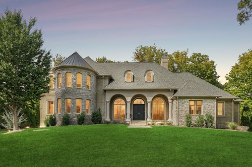 5 Colonel Winstead Dr, Brentwood, TN, 37027-8937 | Card Image