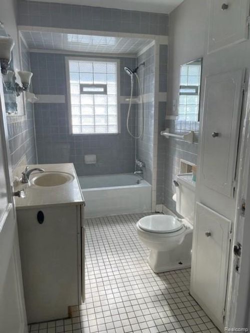 1007 Etowah Ave, Royal Oak, MI, 48067-3463 | Card Image