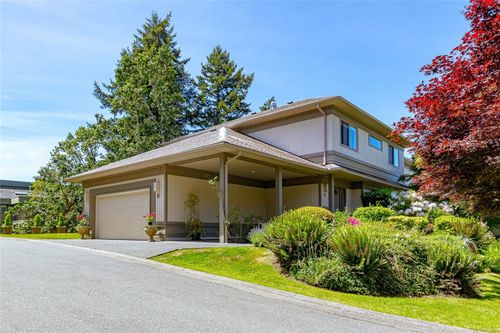 49-4300 Stoneywood Lane, Victoria, BC, V8X5A5 | Card Image