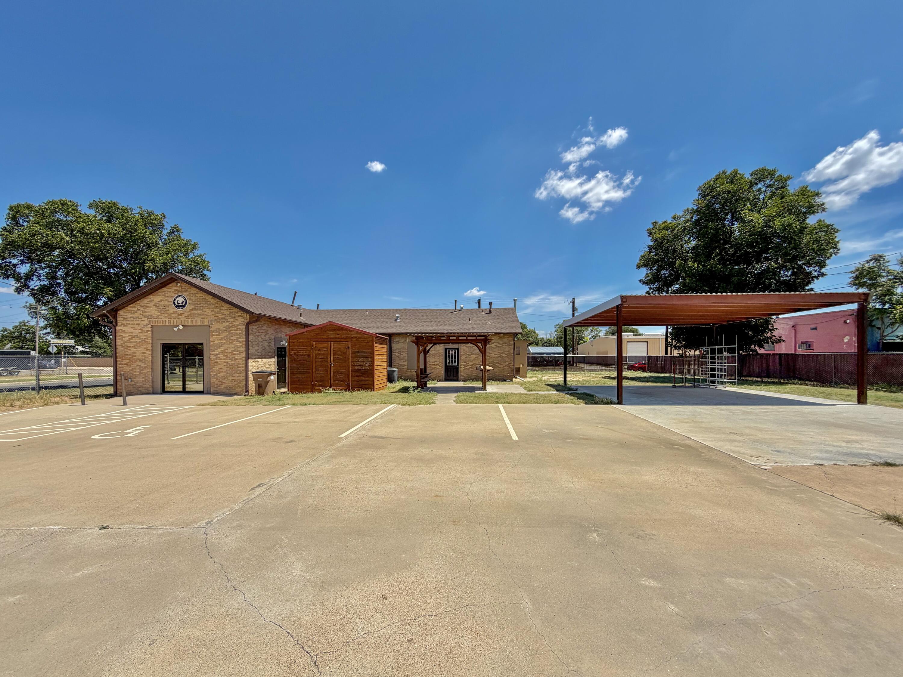 1103 S Oakes St, San Angelo, TX 76903