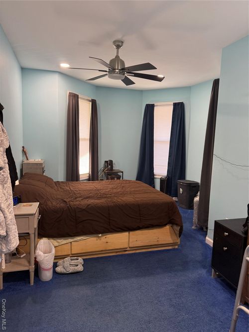 9817 217th Ln, Queens Village, NY, 11429-1212 | Card Image