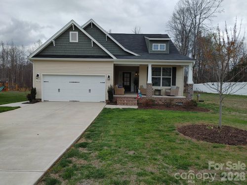 27-6474 Rogers Farm Rd, Pleasant Garden, NC, 27313-9728 | Card Image