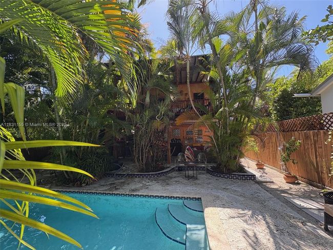 3767 Royal Palm Ave, House other with 5 bedrooms, 3 bathrooms and null parking in Miami Beach FL | Image 8