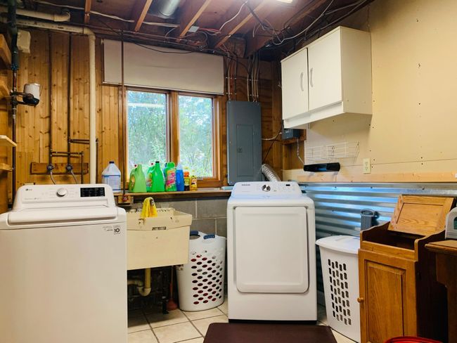 Laundry Room - Lower | Image 23