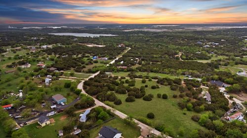 9112 Valley View Ct, Cleburne, TX, 76033-8831 | Card Image