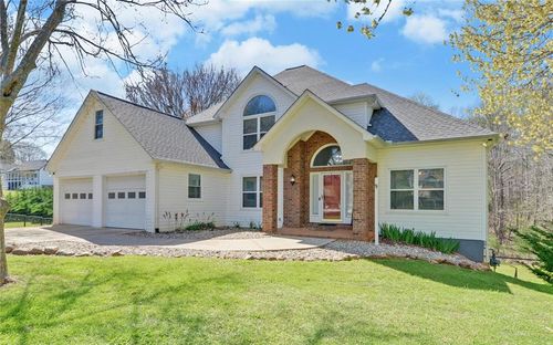 11 Golden Autumn Dr, Dahlonega, GA, 30533-3929 | Card Image