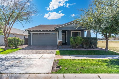 4041 E Amber Ln, Gilbert, AZ, 85296-1172 | Card Image
