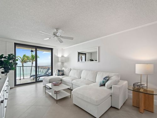 apt-209-4800 Highway A1a, Vero Beach, FL, 32963-1230 | Card Image