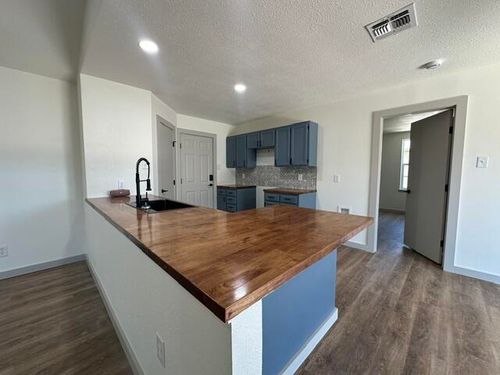 1220 George Ln, San Angelo, TX, 76905-2329 | Card Image