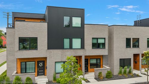 3307 Cochrane St, Detroit, MI, 48208-2840 | Card Image