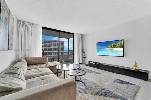 1615-600 Three Islands Blvd, Hallandale Beach, FL, 33009-2851 | Card Image