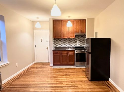 6-160 Vroom St, Jersey City, NJ, 07306-4527 | Card Image