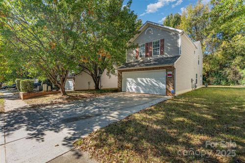 8022 Bristle Ln, Charlotte, NC, 28214-8837 | Card Image